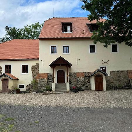 Penzion Tvrz Most Exterior foto